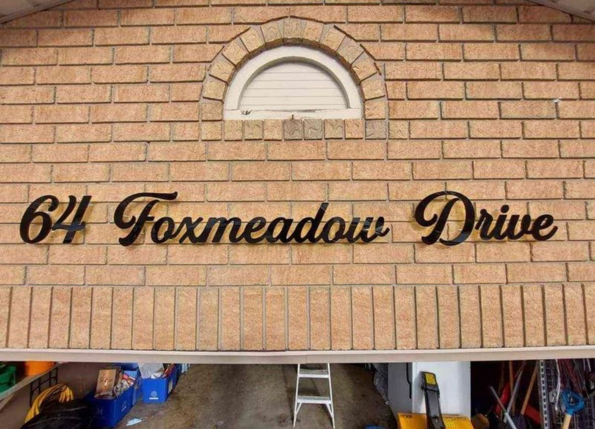 Non-illuminated Civic Number & Street Name